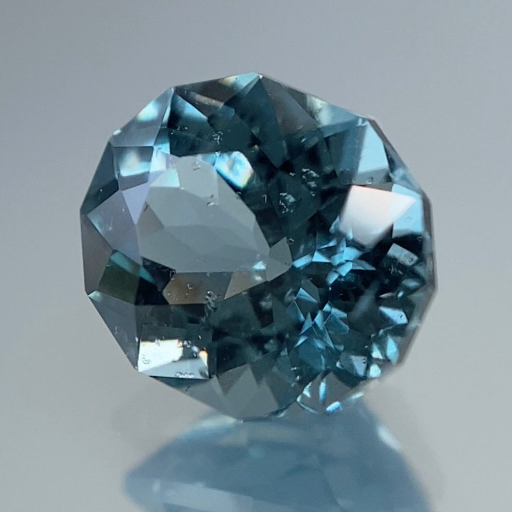 超絶美色グリニッシュブルー0.878ct✨レイ先生作品💎ここに復活!『スピネル博物館』【クーポンはごめんなさい🙏✨】