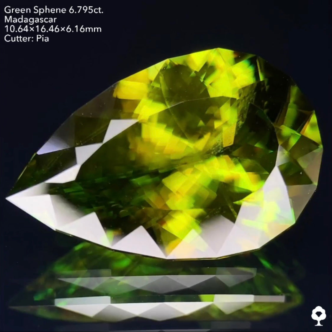 【1ヶ月オークション‼️9/20(火)21:30終了‼️】マダガスカルグリーンスフェーン6.795ct ピアッちゃん作品