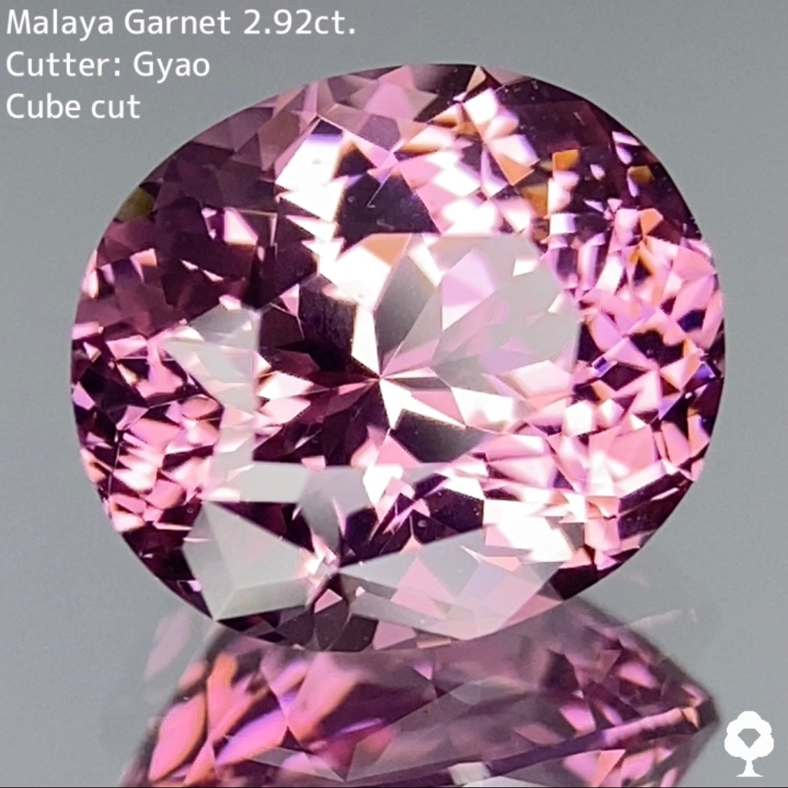 優しく可愛いピンクの細やかで強い煌めきを放つ変則キューブカット★マラヤガーネット 2.923ct【Cube cut】