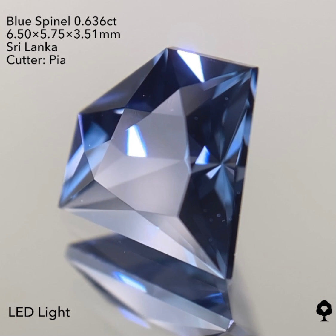 【SOLD OUT】宝石形ブルースピネル0.636ct ピアッちゃん作品 3/30Live配信作品