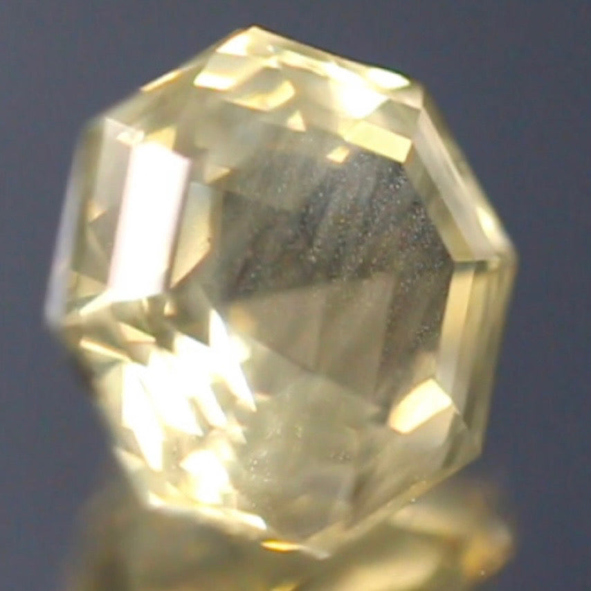 荘厳で美しい建造物のようなアッシャー系八卦カット★ラブラドライト1.67ct 師匠作品✨