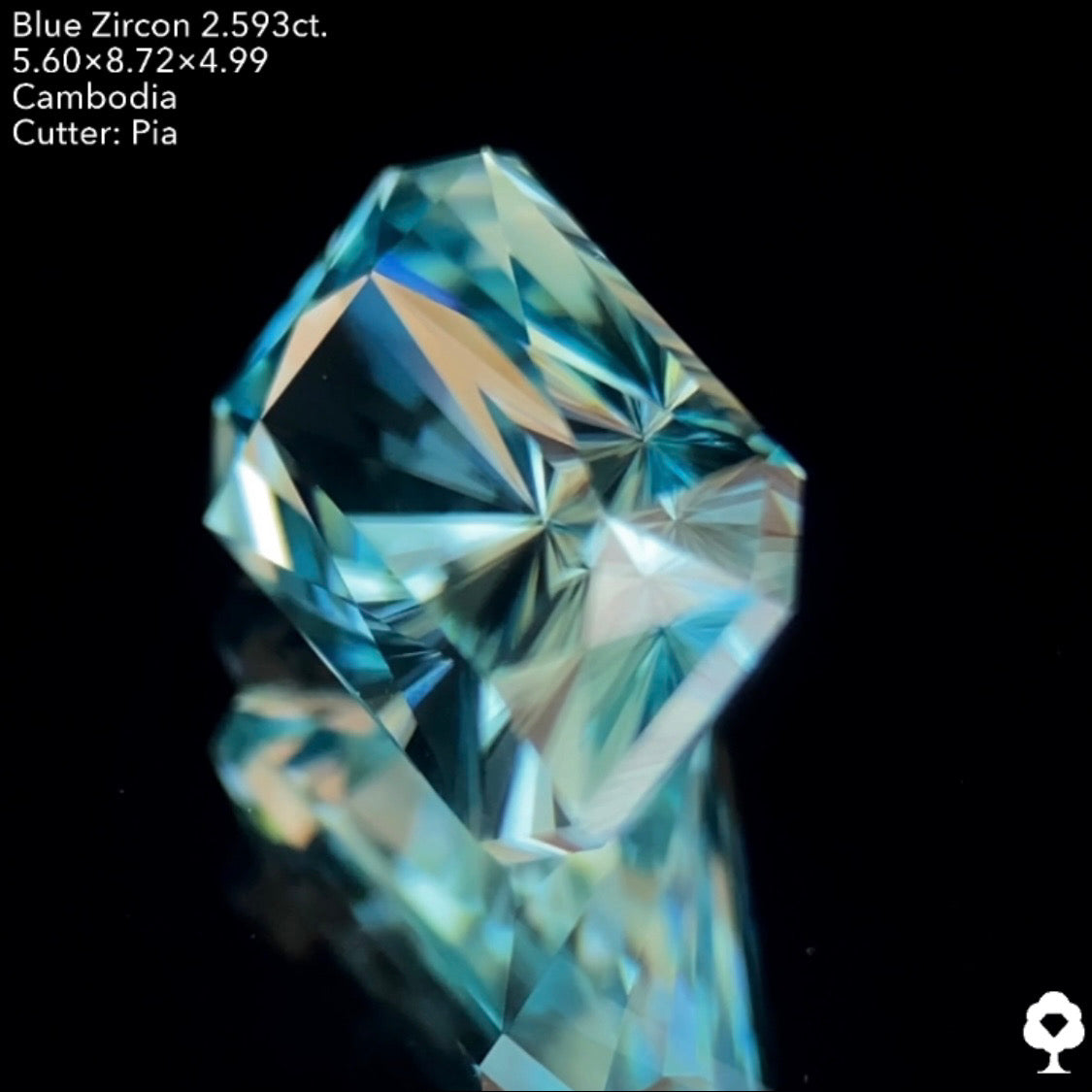 6/18(土)22:00終了‼️オクタゴンの概念を覆す放射線の超モダンな煌めき★ブルージルコン 2.593ct. ピアッちゃん作品