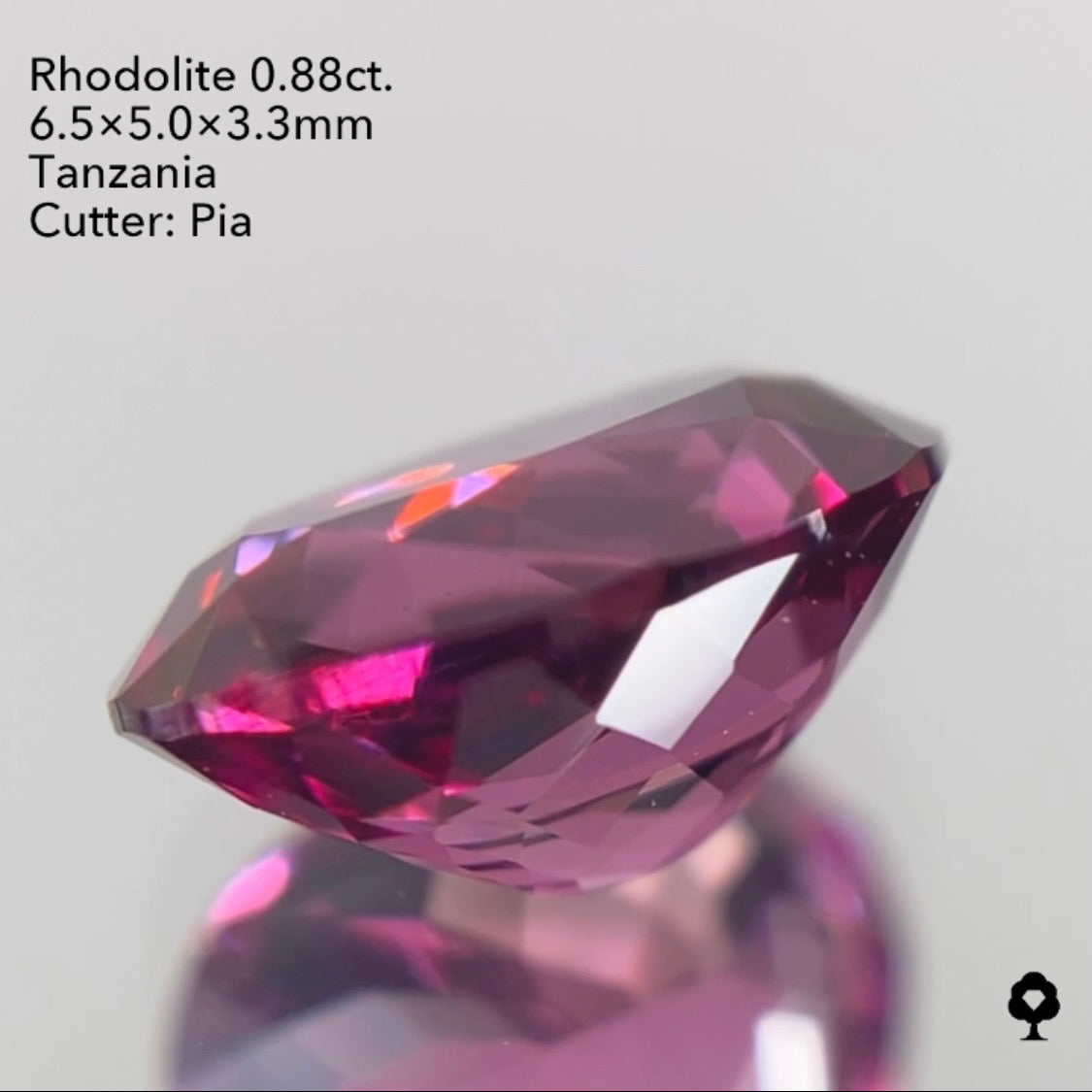 【SOLD OUT】ロードライトガーネット0.88ct ピアッちゃん作品 3/24チャットオークション 5ZBご利用価格