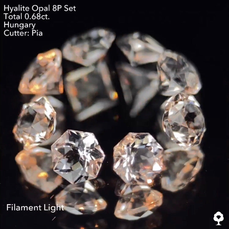 小粒ながらなんとも贅沢な多角形セット★ハンガリー産ハイアライトオパール8個セット計0.68ct. ピアッちゃん作品