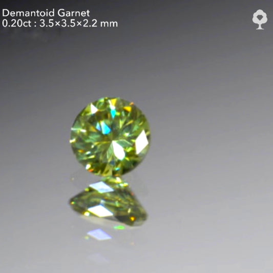 【SOLD OUT】デマントイドガーネット0.20ct💎GTQヴィンテージ作品(LIVE中のお問合せ一番乗り特価でのご紹介です)