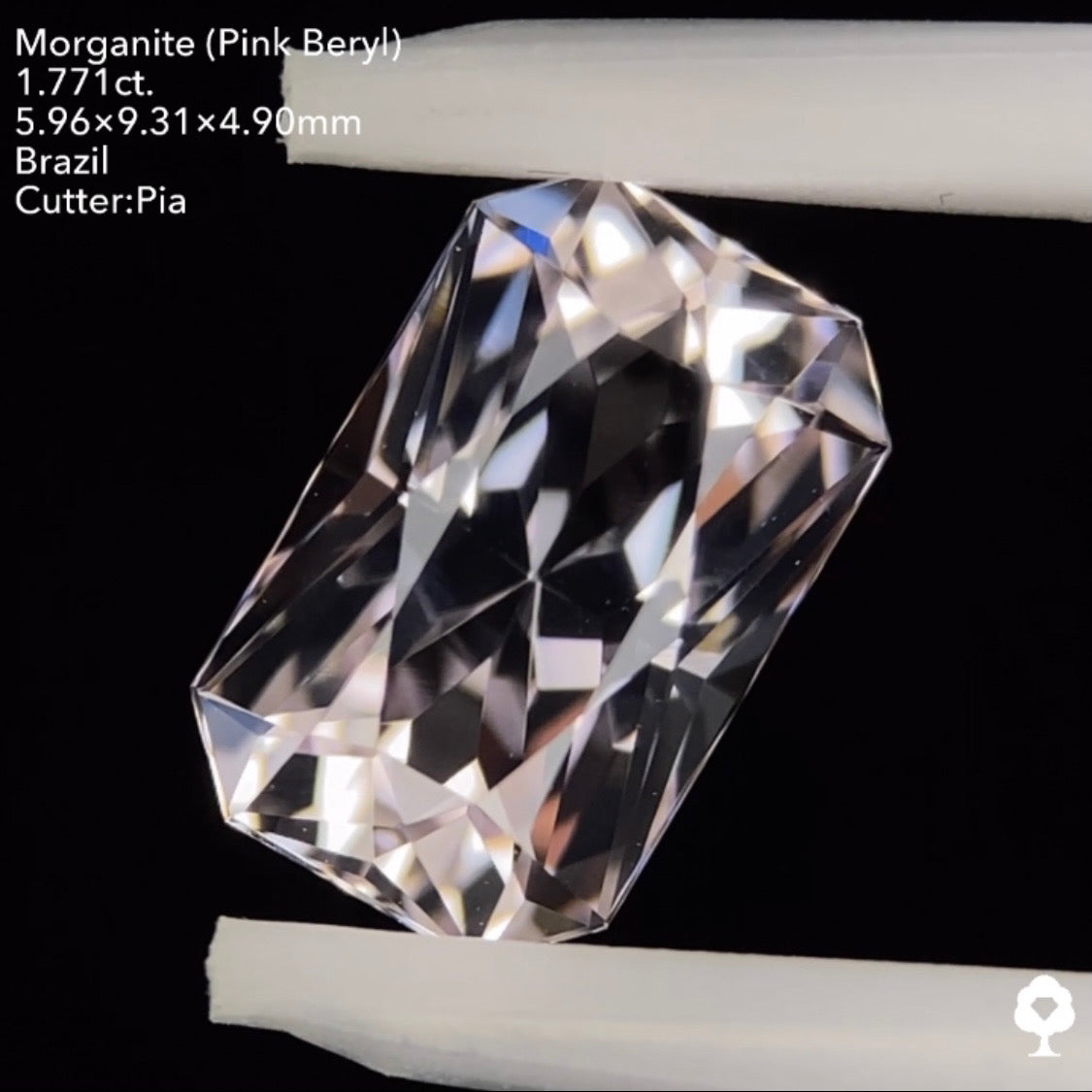 【慢心プライス】ピアッちゃんの止まらない進化を感じるニュアンスピンクオクタゴン★モルガナイト1.771ct. ピアッちゃん作品