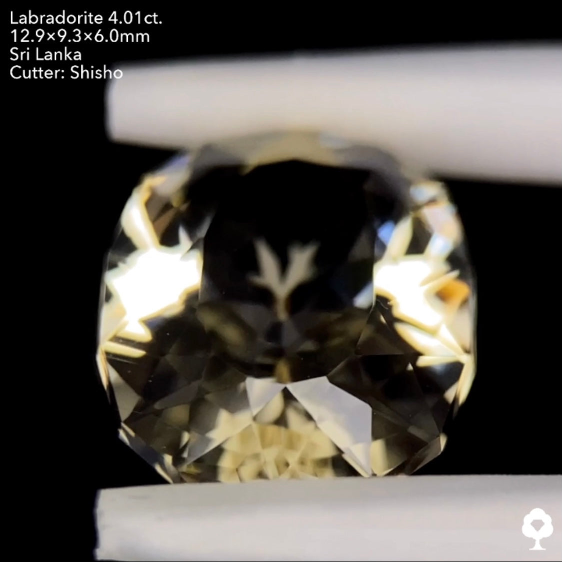 【チャットオークション御落札様専用】ゴールデンラブラドライト4.01ct.+原石付き