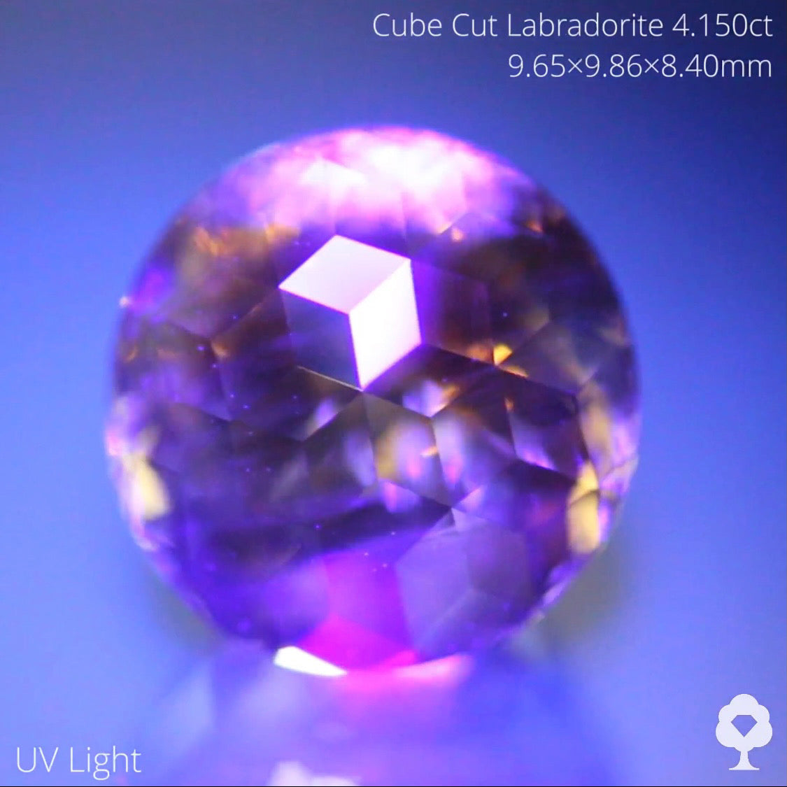 これぞ【キューブスターカット】濃厚ゴールドの美しい満月★ラブラドライト4.150ct ゲオちゃん作品✨こちらはクーポンはごめんなさい🙏