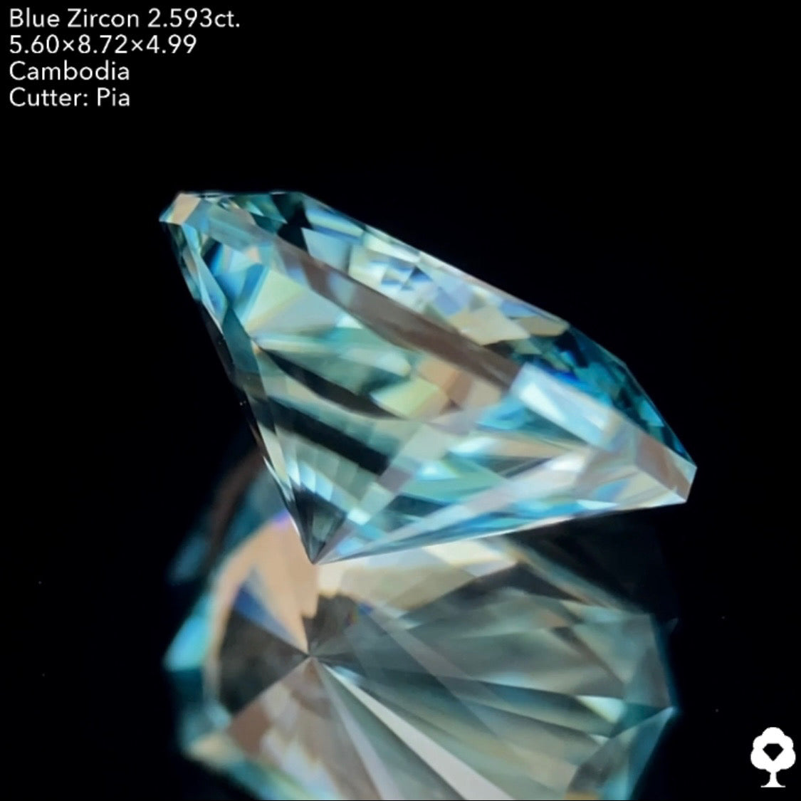 6/18(土)22:00終了‼️オクタゴンの概念を覆す放射線の超モダンな煌めき★ブルージルコン 2.593ct. ピアッちゃん作品