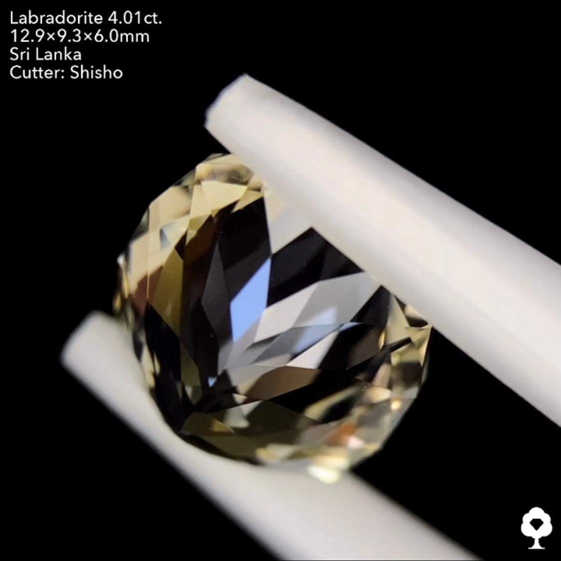 【チャットオークション御落札様専用】ゴールデンラブラドライト4.01ct.+原石付き