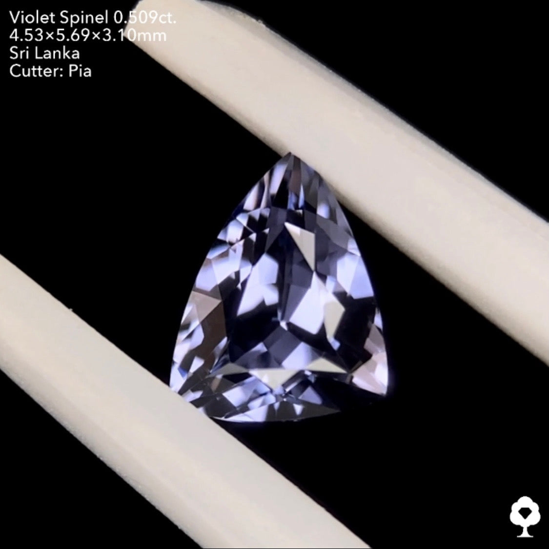 6/17(金)22:00終了‼️メタリックな美しい煌めきを放つ濃色で独特なトリリアント★ヴァイオレットスピネル 0.509ct. ピアッちゃん作品