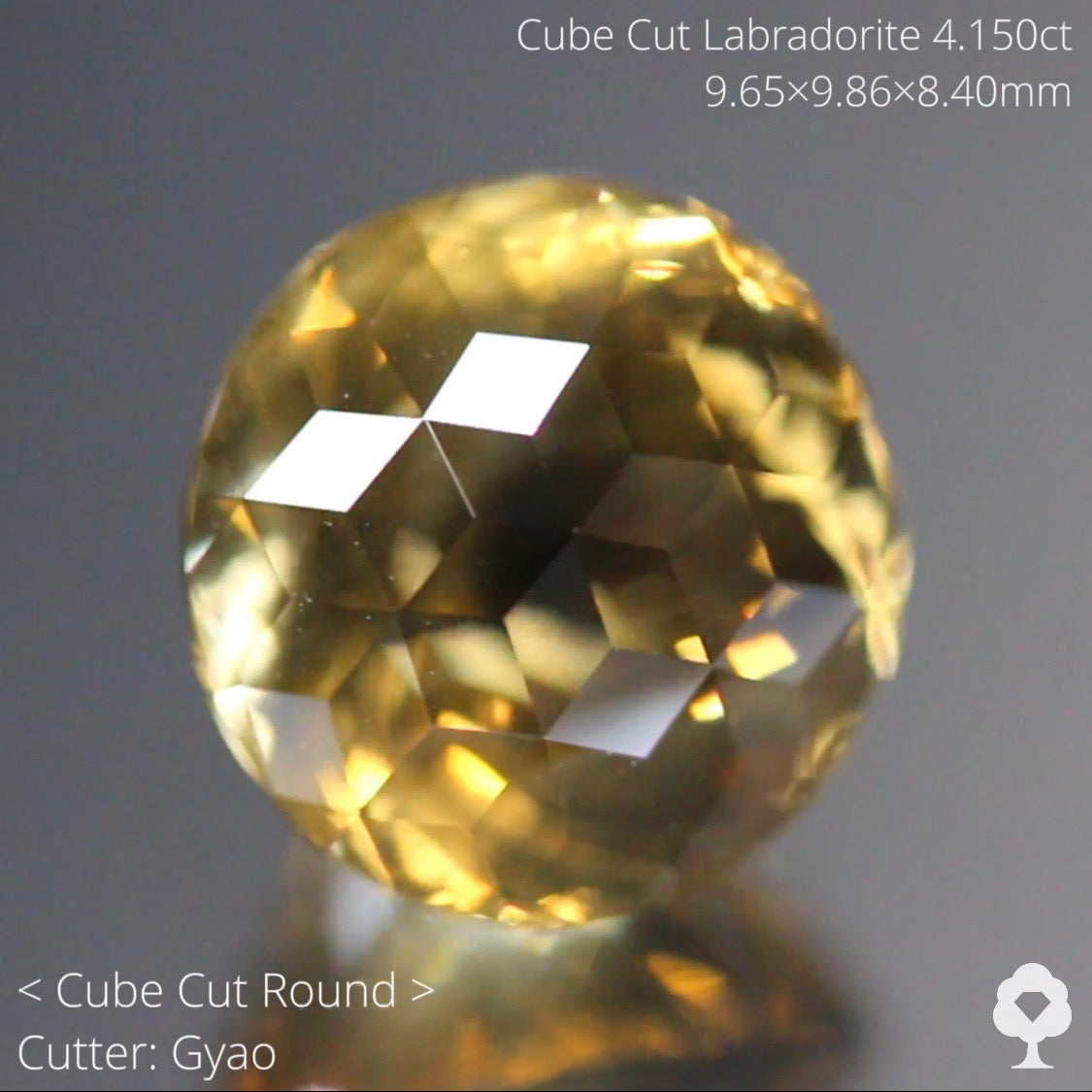 これぞ【キューブスターカット】濃厚ゴールドの美しい満月★ラブラドライト4.150ct ゲオちゃん作品✨こちらはクーポンはごめんなさい🙏