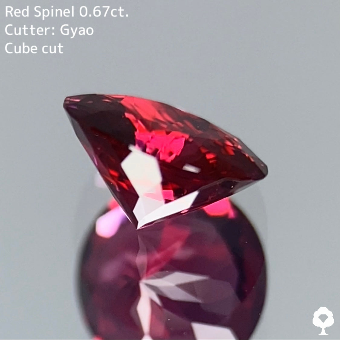 ピンク寄りレッドの強い彩度とテリの縁取りキューブカット★レッドスピネル 0.665ct【Cube cut】