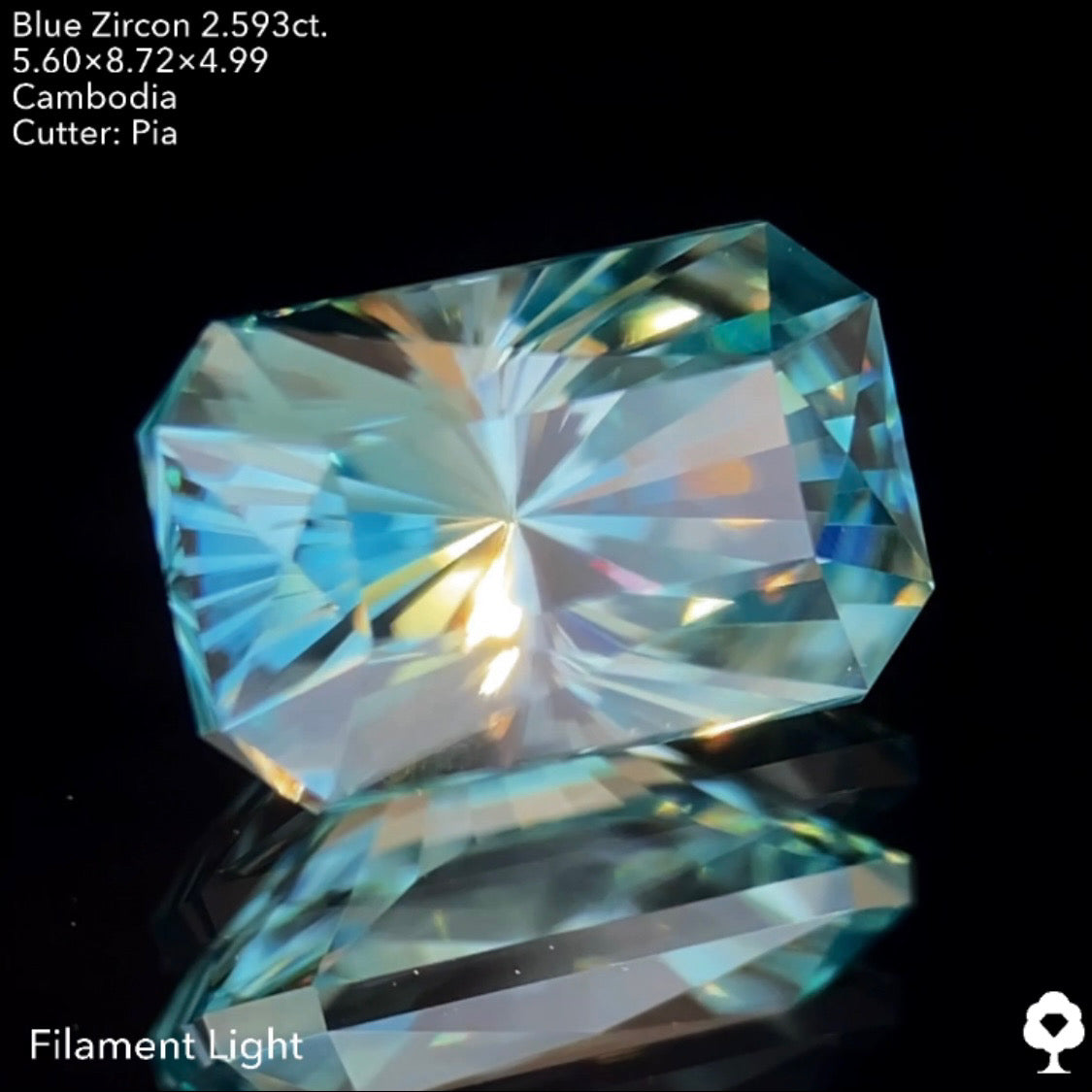 6/18(土)22:00終了‼️オクタゴンの概念を覆す放射線の超モダンな煌めき★ブルージルコン 2.593ct. ピアッちゃん作品