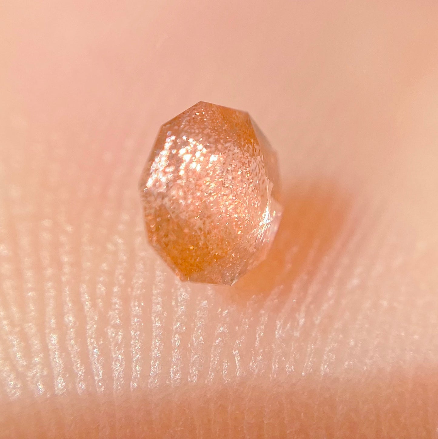 💖お待たせしました❣️ファンシーラウンドのオレゴンサンストーン0.36ct☀️💎ピアッちゃん作品【4/30チハルーム】GW特別価格❣️