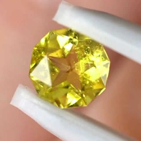【GTC】から「浮かび上がる星さま」マリガーネット0.30ct🌟レイちゃん作品💎GTJ名物【HPオークション】こちらはクーポンはごめんなさい🙏