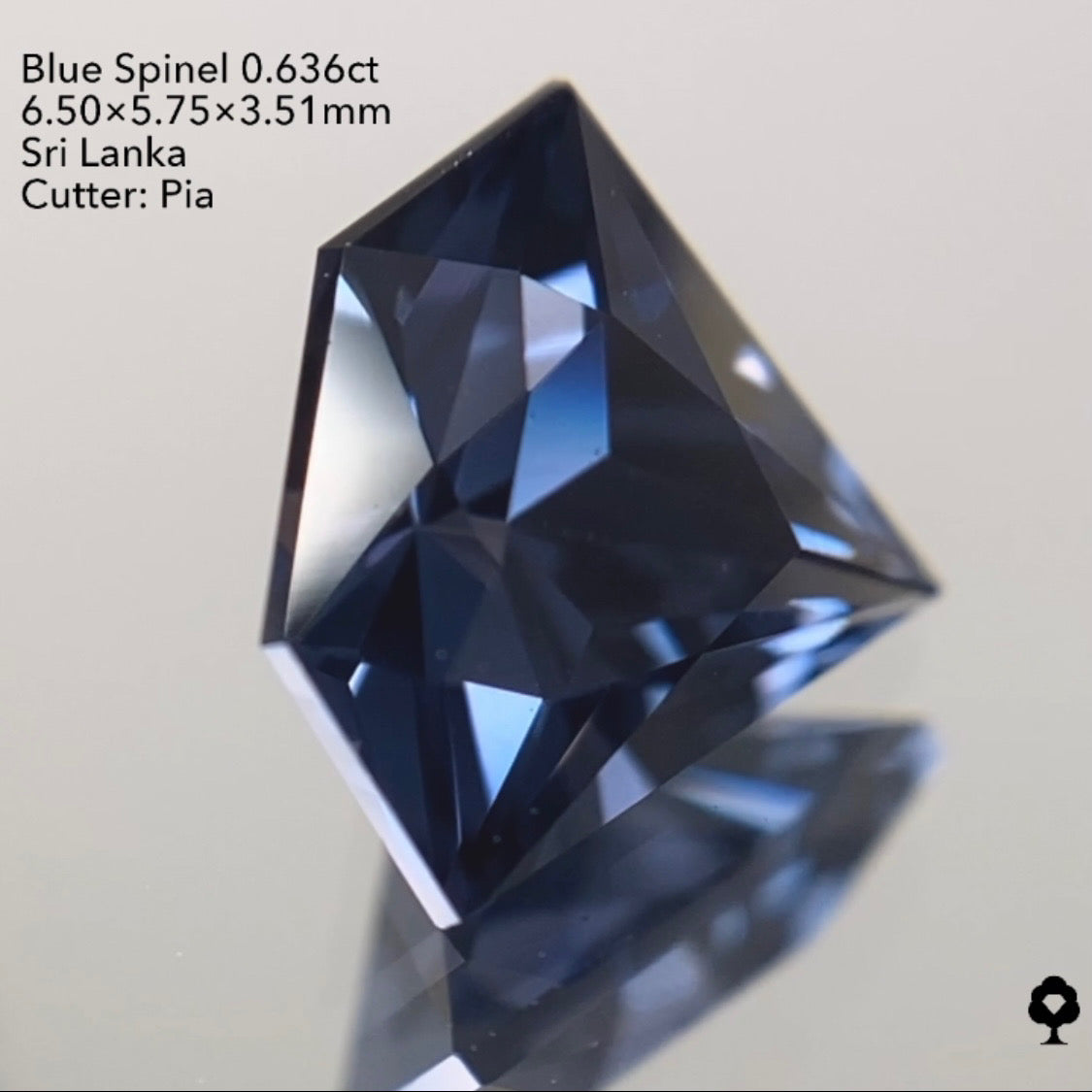 【SOLD OUT】宝石形ブルースピネル0.636ct ピアッちゃん作品 3/30Live配信作品