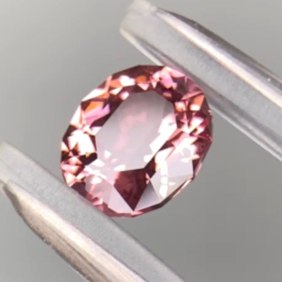 【お客さま専用】ZBカット★マラヤガーネット0.903ct.ピアッちゃん作品★ズバッとプライス