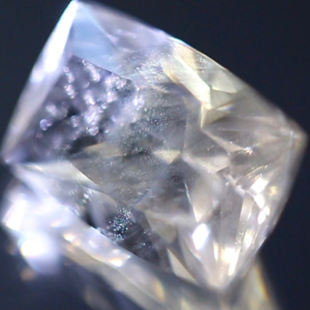 星屑シラーが煌めく超美スーパークッション★ラブラドライト3.23ct ピアッちゃん作品✨
