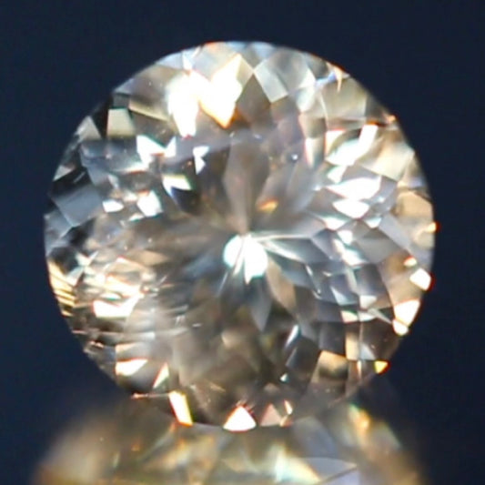 ギラギララウンドはまさに満月のよう★ラブラドライト1.17ct ピアッちゃん作品✨こちらはクーポンはごめんなさい🙏