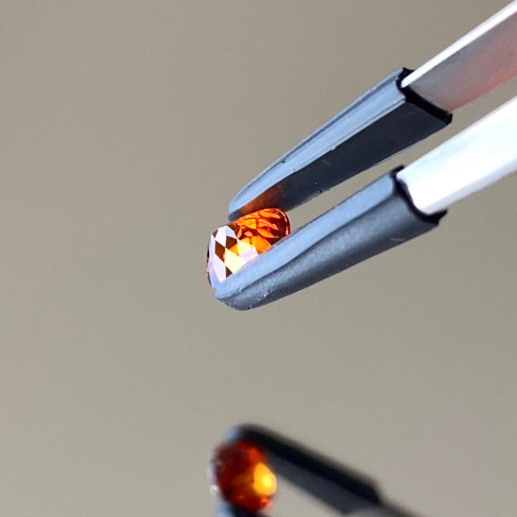 新作★ツルツル・メラメラの燃えるオレンジバフトップ★スペサタイトガーネット0.53ct