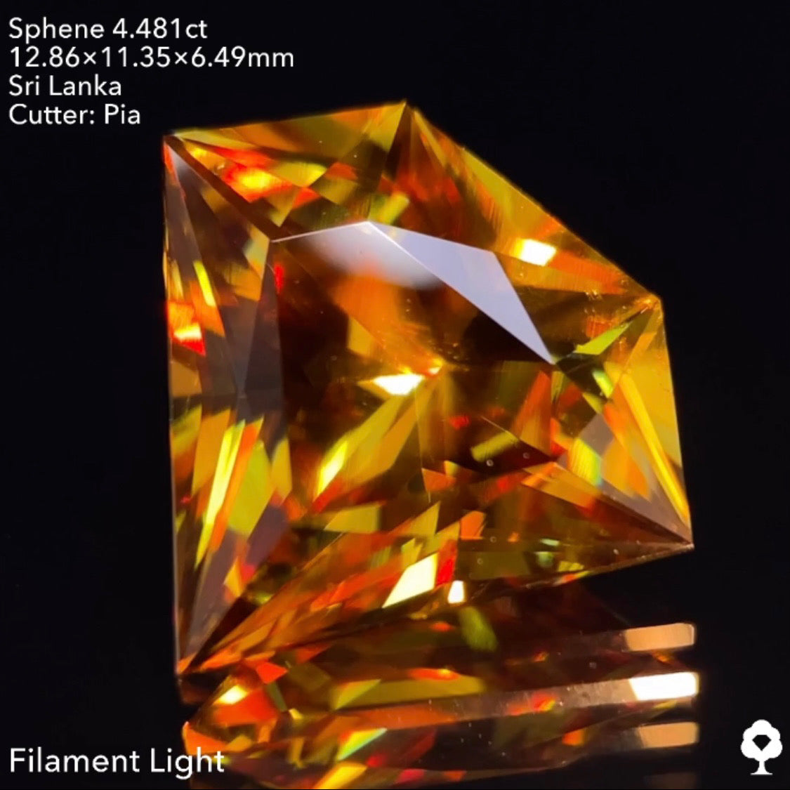 【5/26(木)終了★1ヶ月オークション】赤いファイアーが凄まじいスリランカ産は大きいけど可愛い宝石形★スフェーン4.481ct ピアッちゃん作品