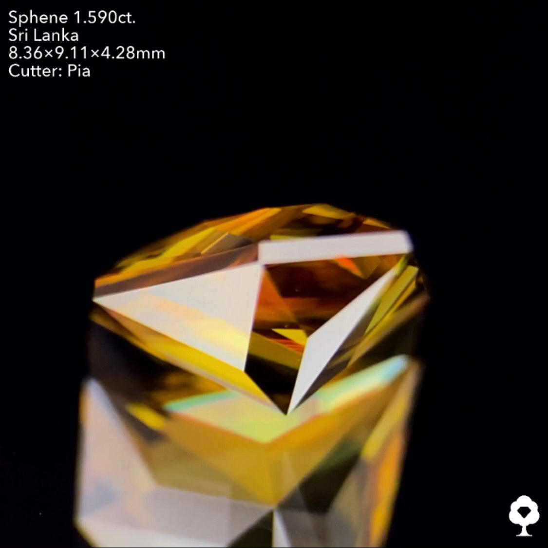 【SOLD OUT】重厚な風格から赤ファイアーを放つハイクラススリランカ産の宝石形★スリランカスフェーン1.590ct. ピアッちゃん作品