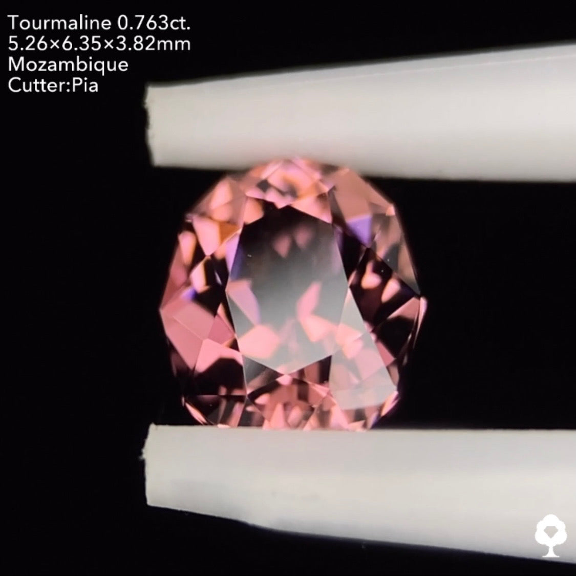 【五月病を吹っ飛ばせキャンペーン💨】コーラルピンク系美色と高いクラリティと抜群カット★ピンクトルマリン 0.763ct ピアッちゃん作品