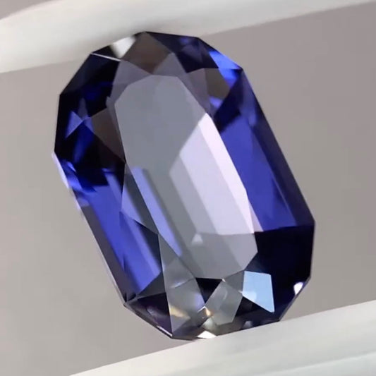 【お客さま専用】アイオライト2.040ct. ピアッちゃん作品★ユサシゴローガチ仕入企画★