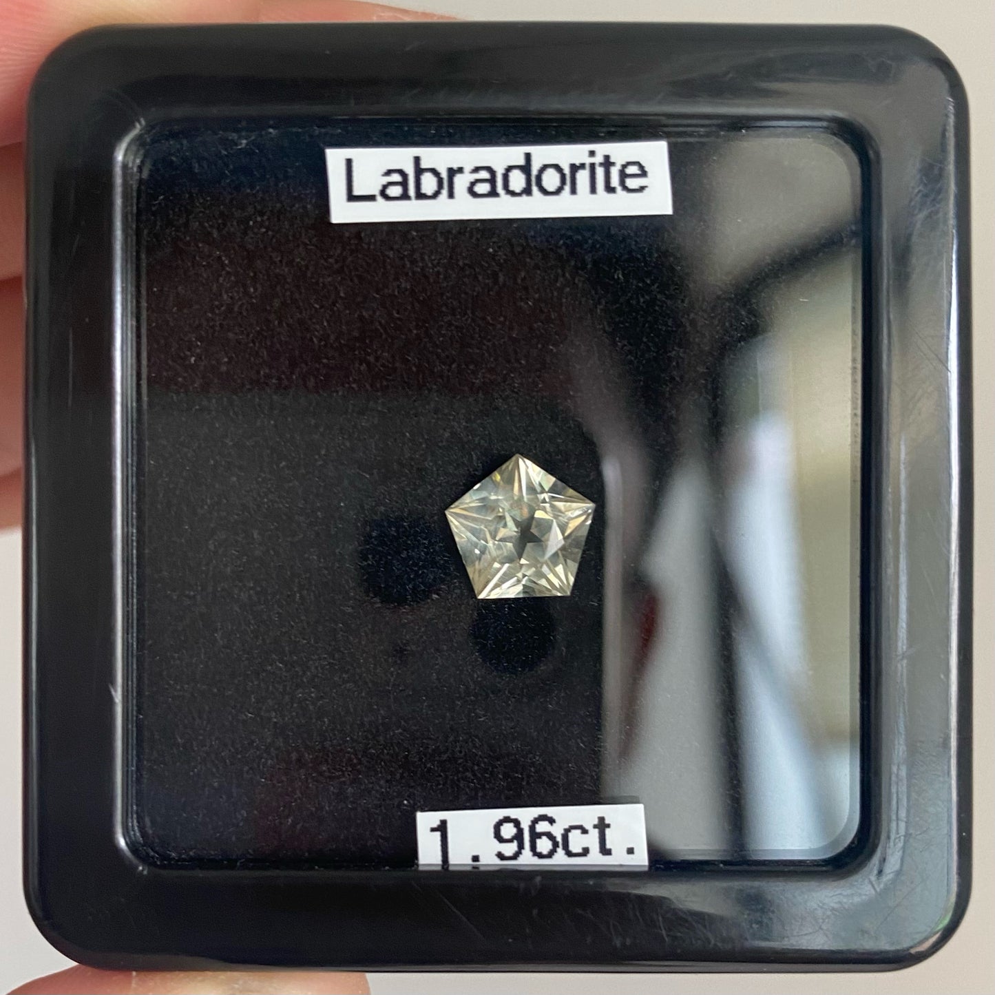 シラー渦巻くお星さまペンタゴン★ラブラドライト1.96ct ピアッちゃん作品