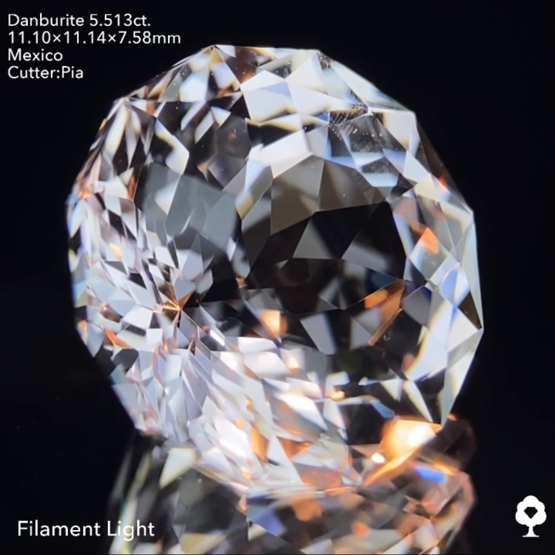 クラウンの新カットによるギラギラが美しい★カラーレスダンビュライト5.513ct ピアッちゃん作品