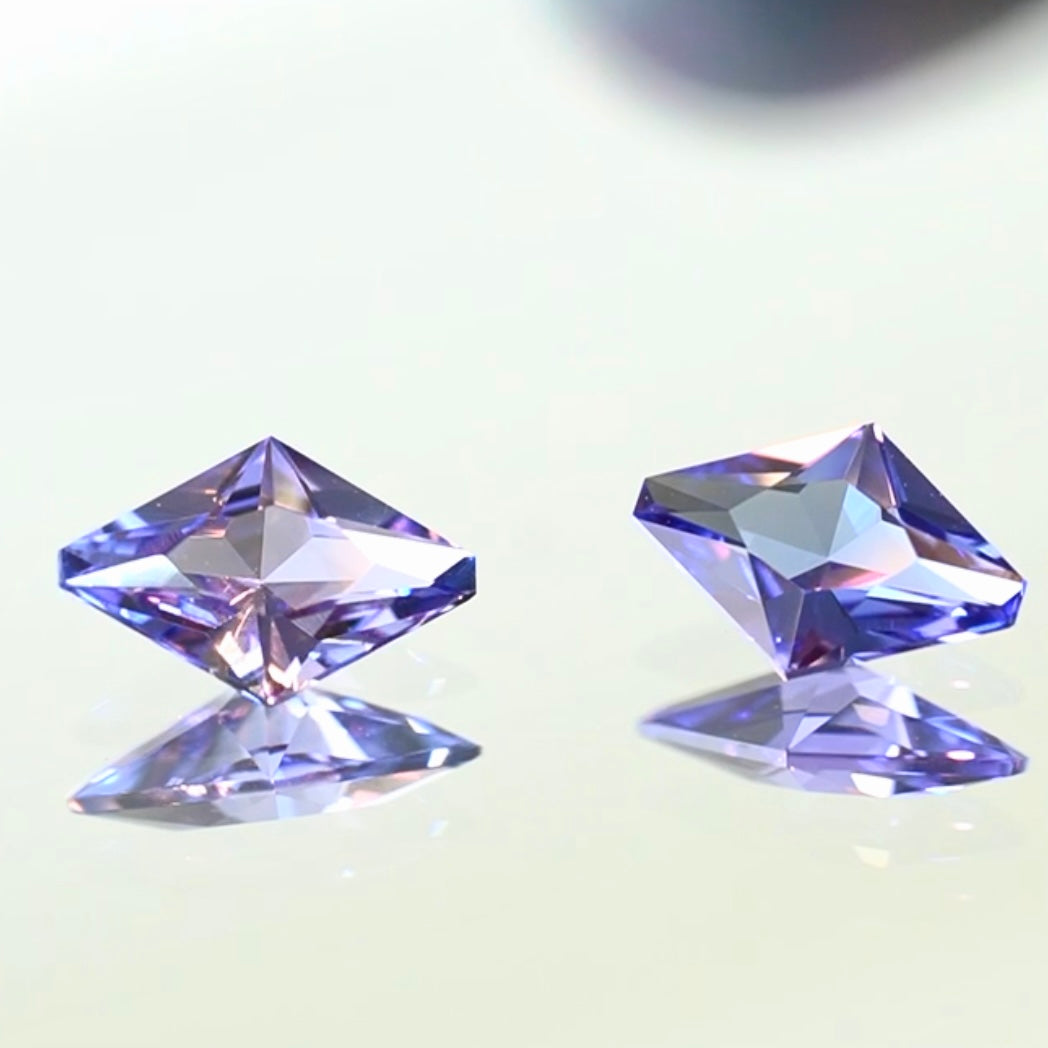 ファンシーカイトタンザナイト0.38ct💎ピアッちゃん作品