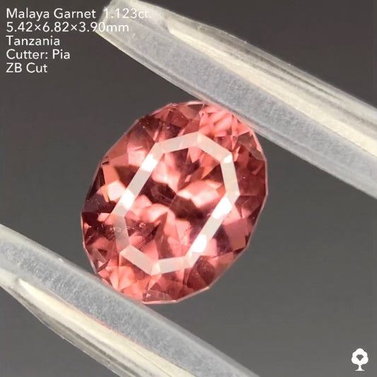 新カット【ZBカット】8個の宝石が浮かぶ柔らかな秋色と雰囲気のファンシーオーバル★マラヤガーネット1.123ct ピアッちゃん作品★ハラキリプライス