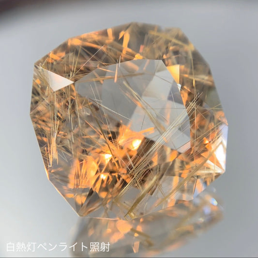 白金のルチルが交差する美ファンシークッション★ルチルクォーツ 8.34ct 師匠作品✨