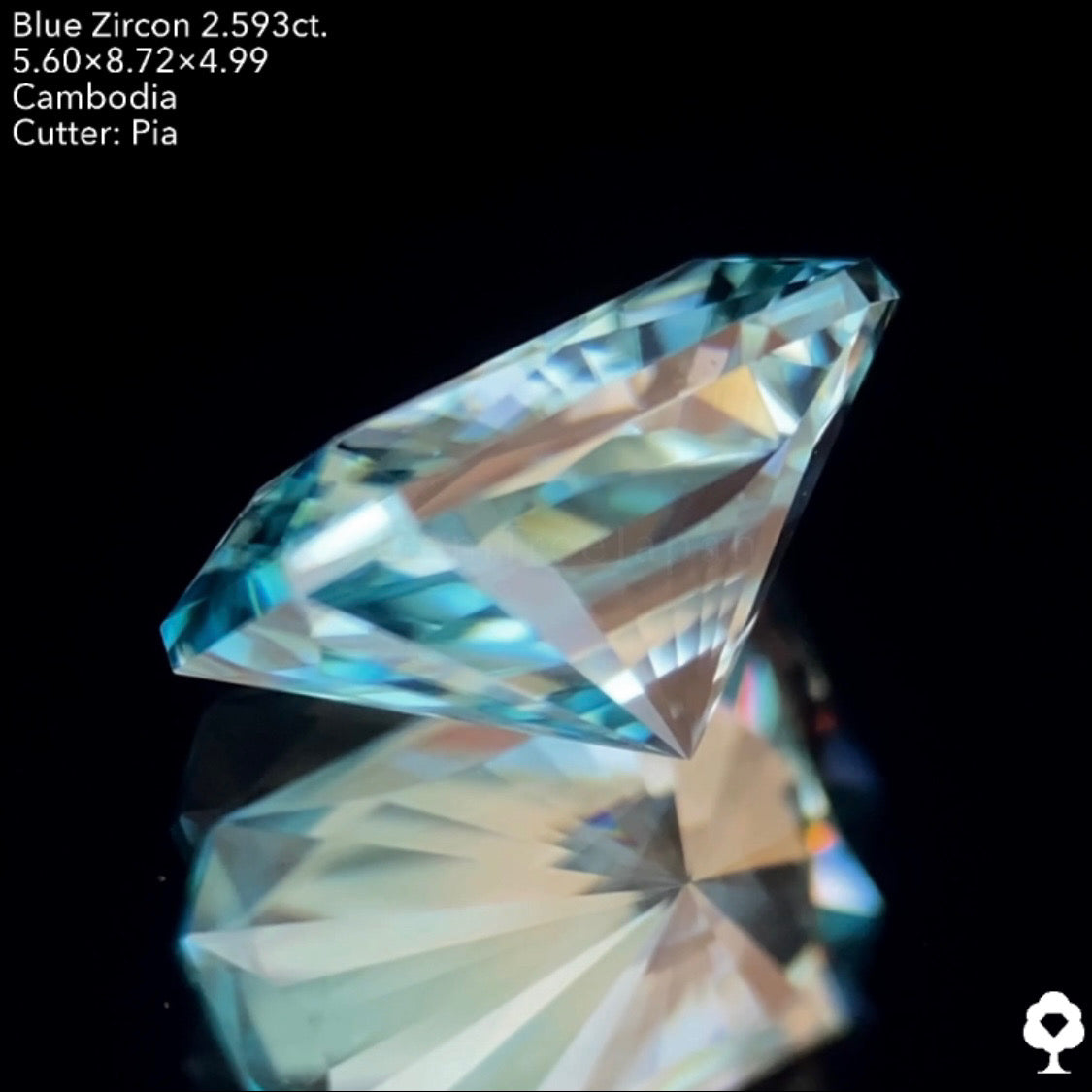 6/18(土)22:00終了‼️オクタゴンの概念を覆す放射線の超モダンな煌めき★ブルージルコン 2.593ct. ピアッちゃん作品