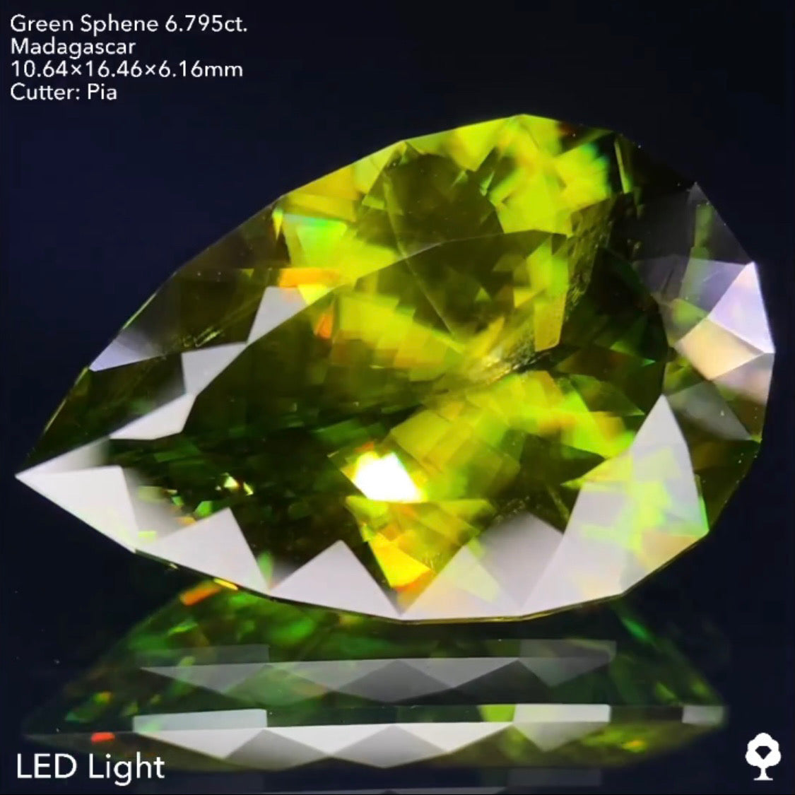 【1ヶ月オークション‼️9/20(火)21:30終了‼️】マダガスカルグリーンスフェーン6.795ct ピアッちゃん作品