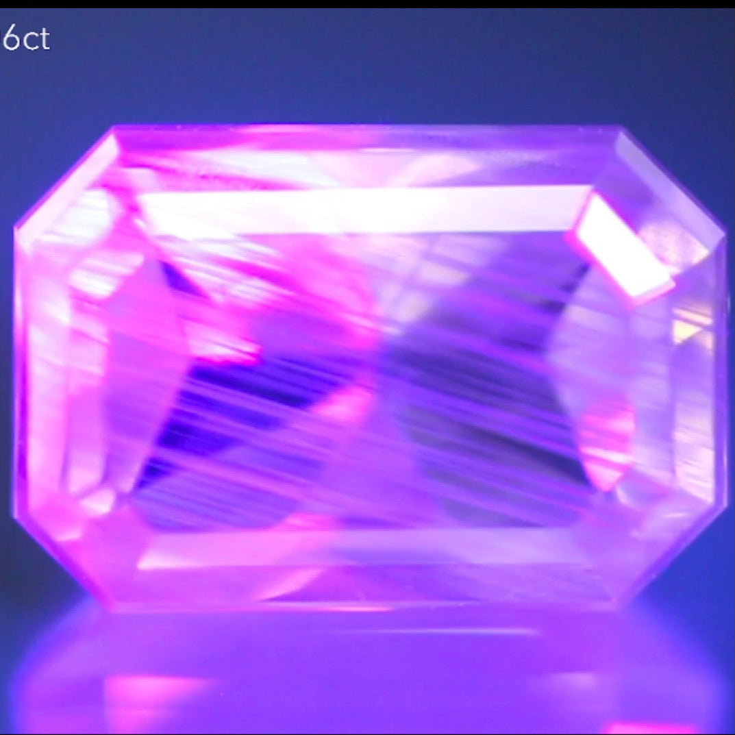 繊細なハープの弦のようなシラーが迫力満点★ラブラドライト6.06ct 師匠作品✨こちらはクーポンはごめんなさい🙏