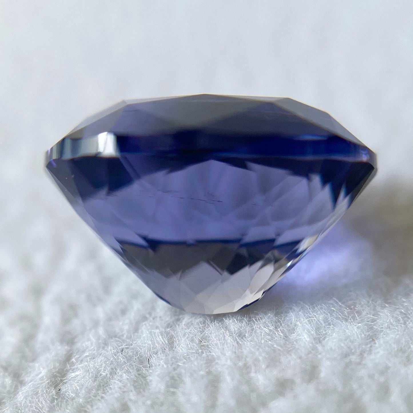 【GW特価】👽ラベンダーカラーが麗しい"究極のオーバル"アイオライト2.30ct ピアッちゃん作品✨