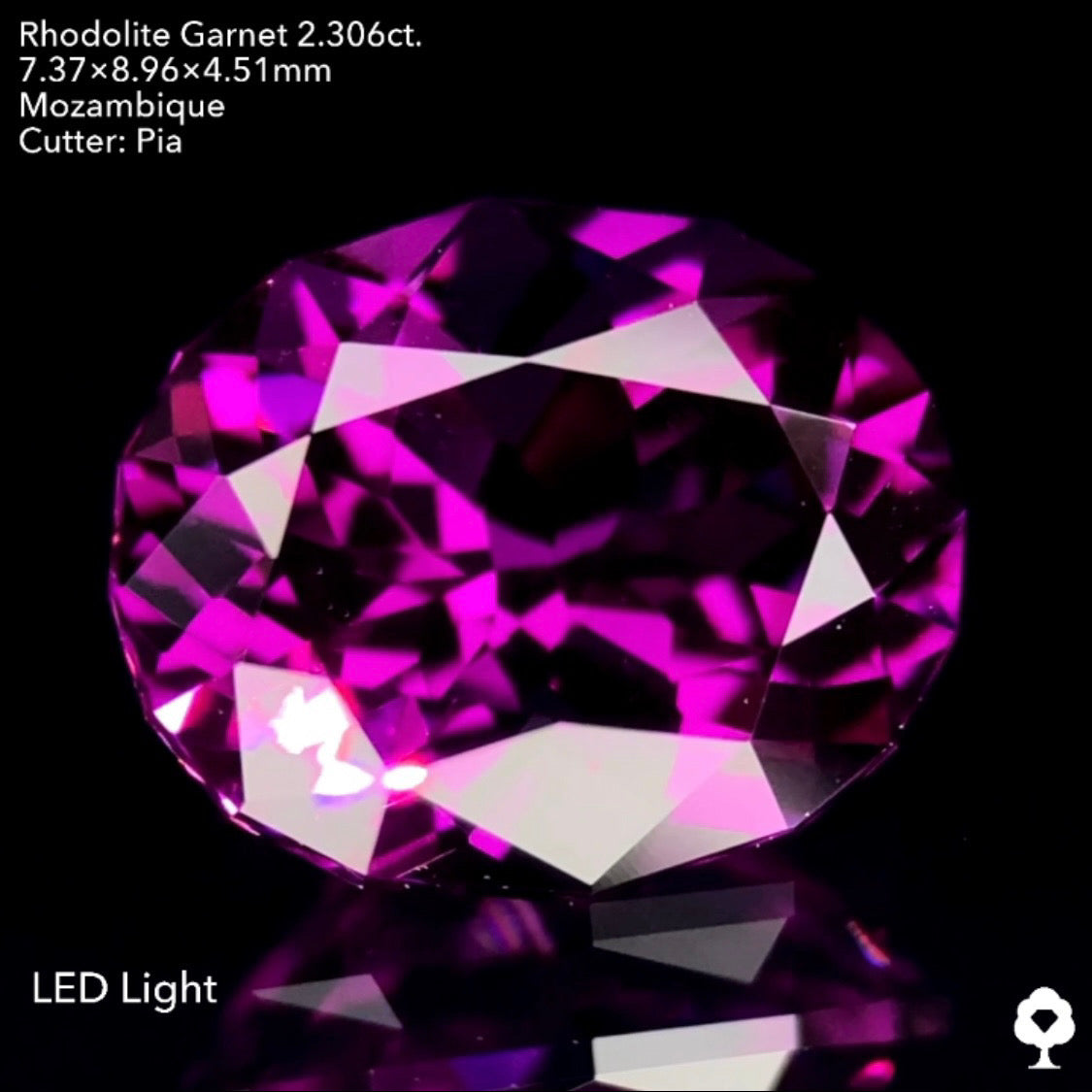 ハイレベルなグレープ系濃厚美色のファンシーオーバル★ロードライトガーネット2.306ct. ピアッちゃん作品