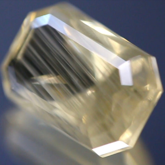 繊細なハープの弦のようなシラーが迫力満点★ラブラドライト6.06ct 師匠作品✨こちらはクーポンはごめんなさい🙏