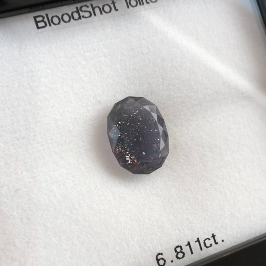 【お客さま専用】ブラッドショットアイオライト6.811ct
