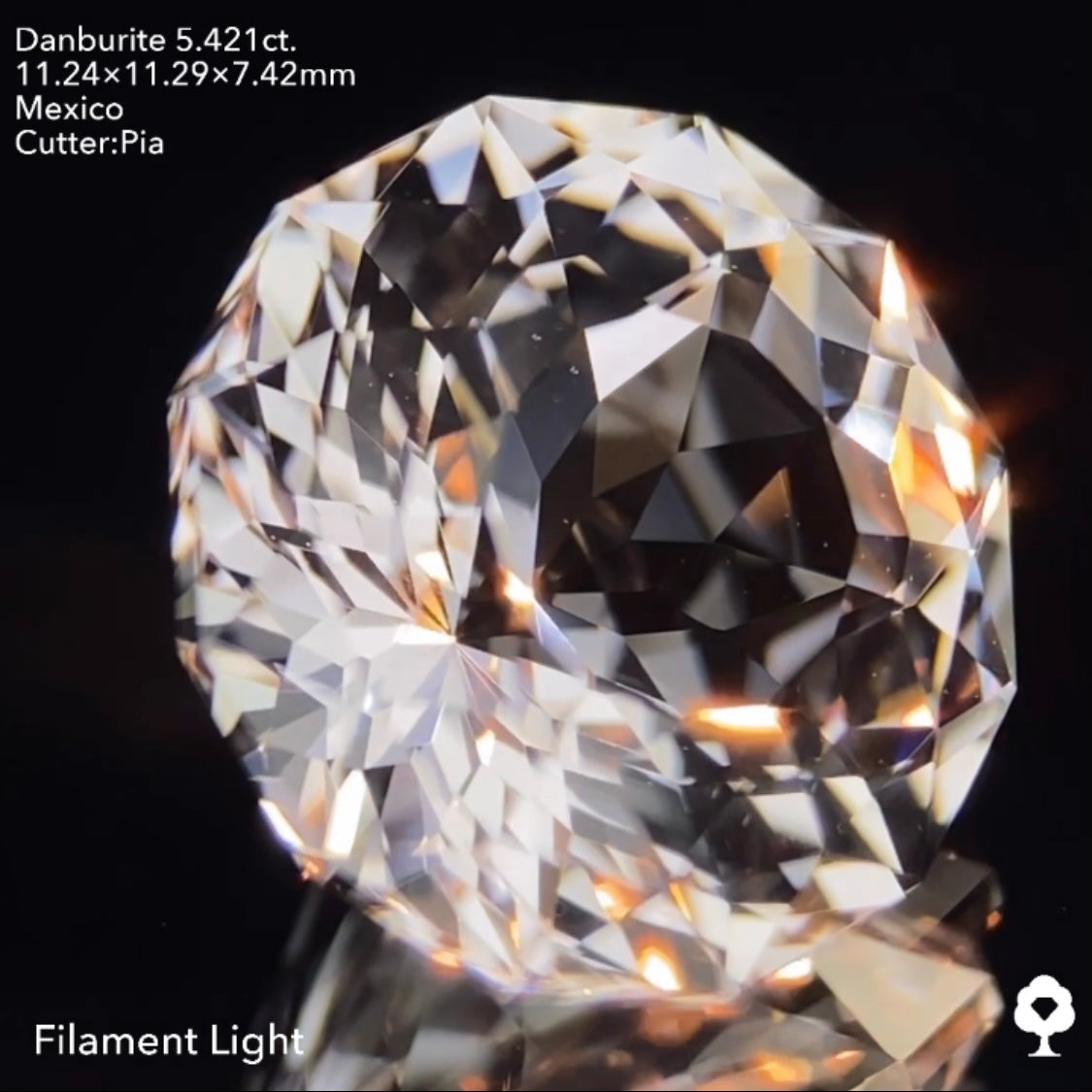 新カットの強い煌めきを大粒で楽しむ★カラーレスダンビュライト5.421ct ピアッちゃん作品