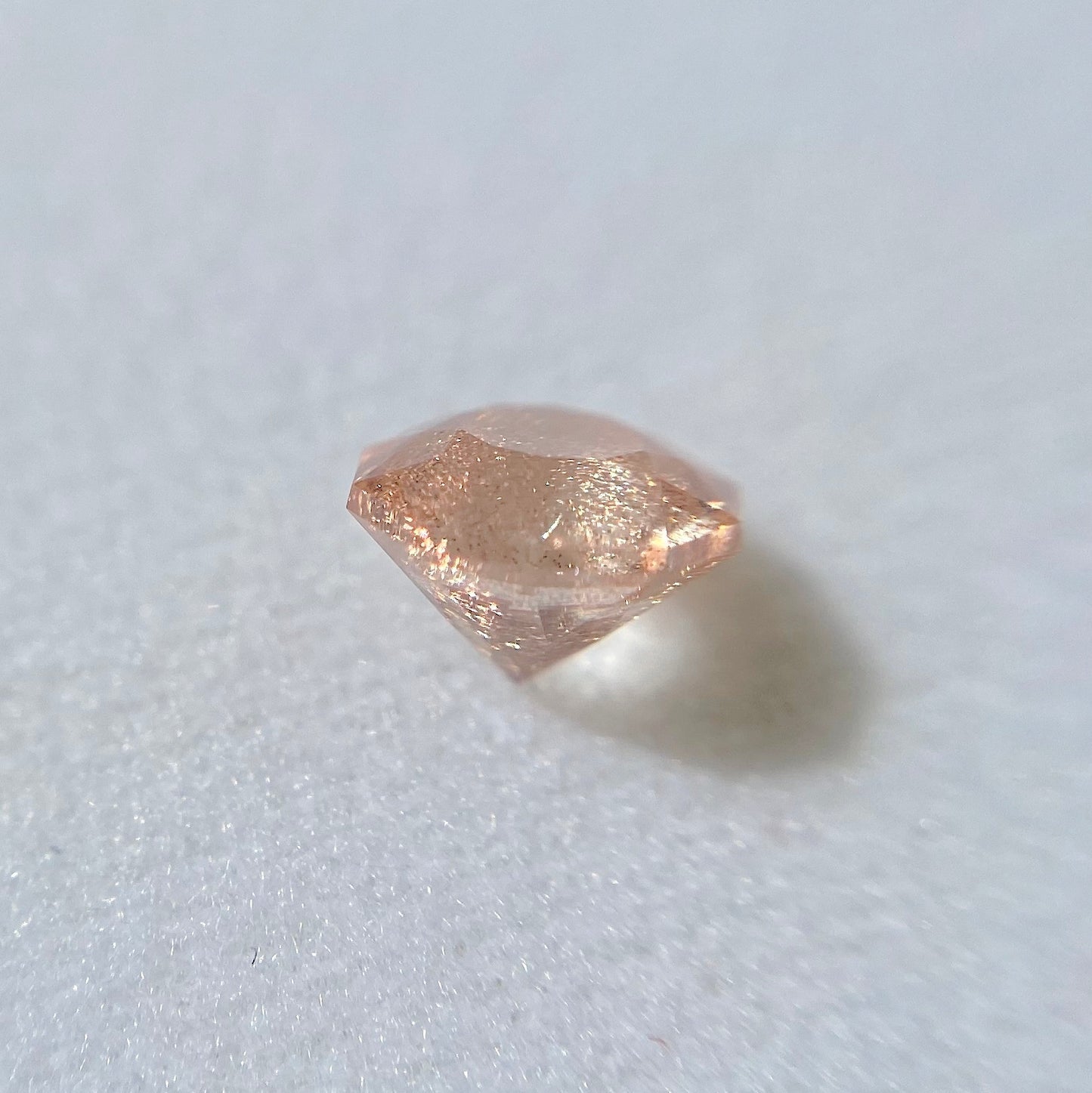 💖お待たせしました❣️ファンシーラウンドのオレゴンサンストーン0.39ct(テーブルからはみ出るシラー🙈💓)☀️💎ピアッちゃん作品【4/30チハルーム】GW特別特価❗️