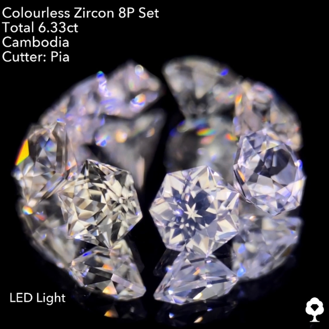 【8/1(月)終了‼️1ヶ月オークション‼️】圧巻の輝きと可愛さのボリューム抜群な多角形セット★カラーレスジルコン 8個セット 計6.33ct. ピアッちゃん作品