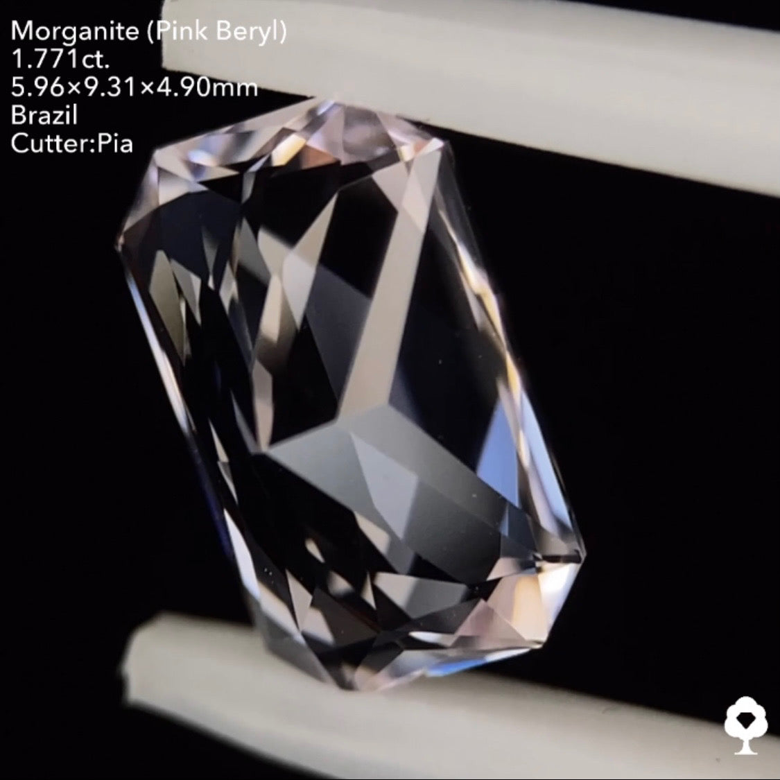 【慢心プライス】ピアッちゃんの止まらない進化を感じるニュアンスピンクオクタゴン★モルガナイト1.771ct. ピアッちゃん作品