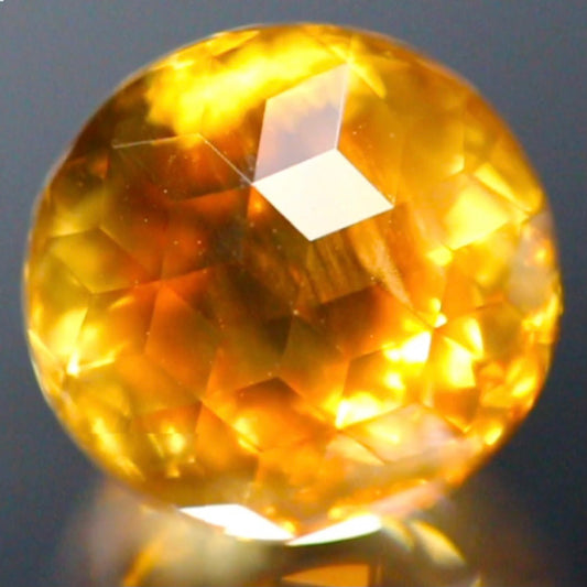 これぞ【キューブスターカット】濃厚ゴールドの美しい満月★ラブラドライト4.150ct ゲオちゃん作品✨こちらはクーポンはごめんなさい🙏