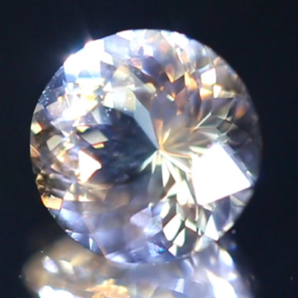 ギラギララウンドはまさに満月のよう★ラブラドライト1.17ct ピアッちゃん作品✨こちらはクーポンはごめんなさい🙏