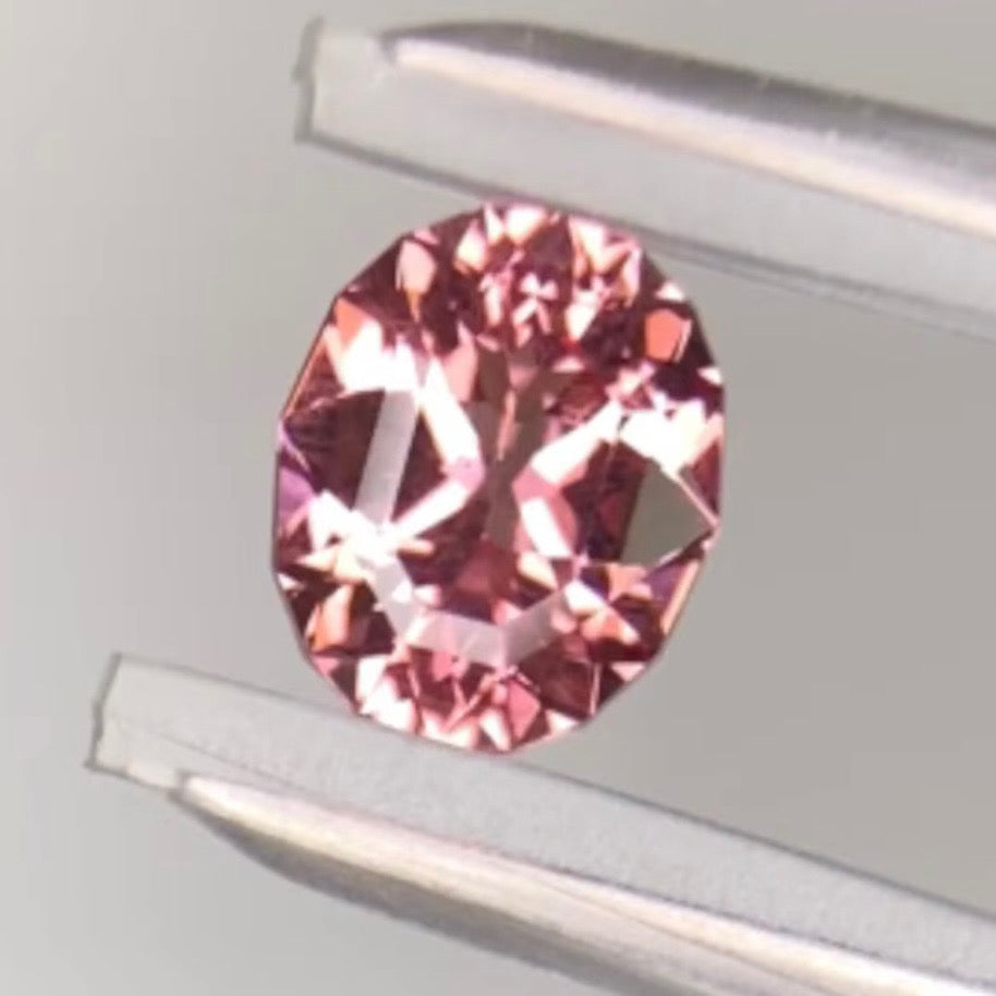 【お客さま専用】ZBカット★マラヤガーネット0.903ct.ピアッちゃん作品★ズバッとプライス