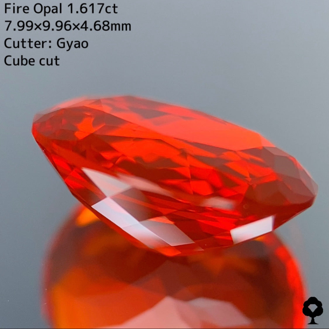 鮮やかオレンジが燃える変則キューブオーバル★ファイアーオパール 1.617ct【Cube cut】
