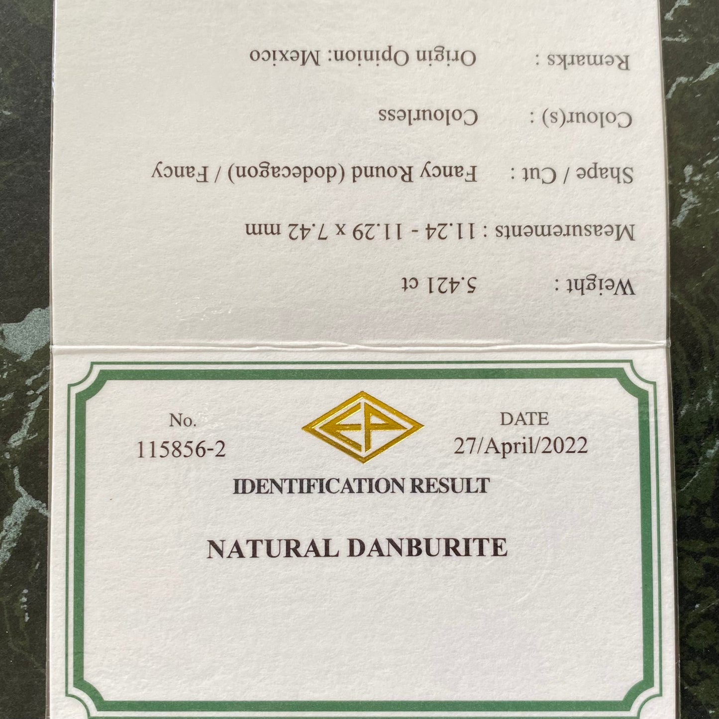 新カットの強い煌めきを大粒で楽しむ★カラーレスダンビュライト5.421ct ピアッちゃん作品